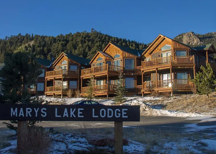 Mary'S Lake Lodge